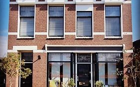 B&b